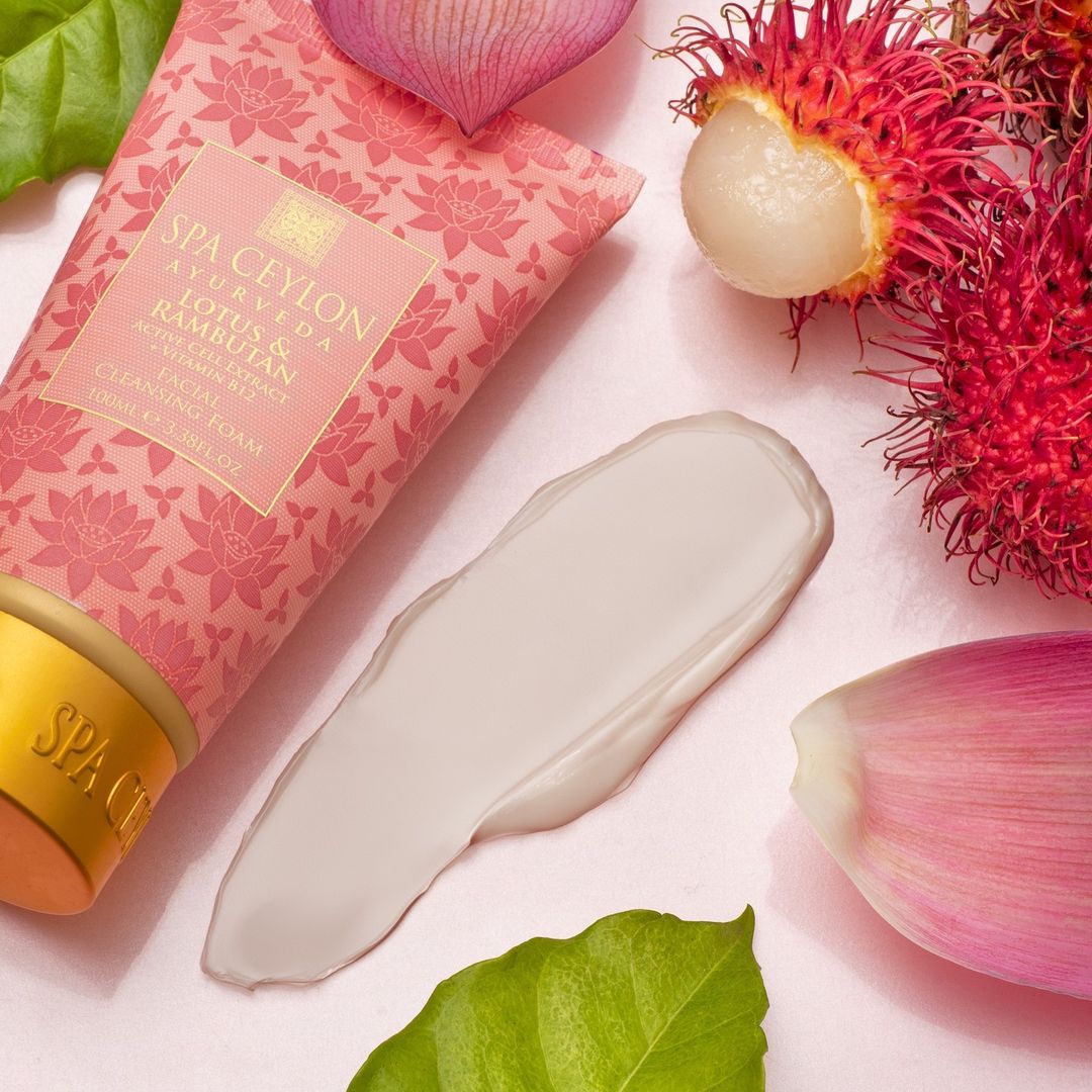 Lotus & Rambutan - Active Cell Extract + Vitamin B12 - Facial Cleansing Foam 100ml - Spa Ceylon UK