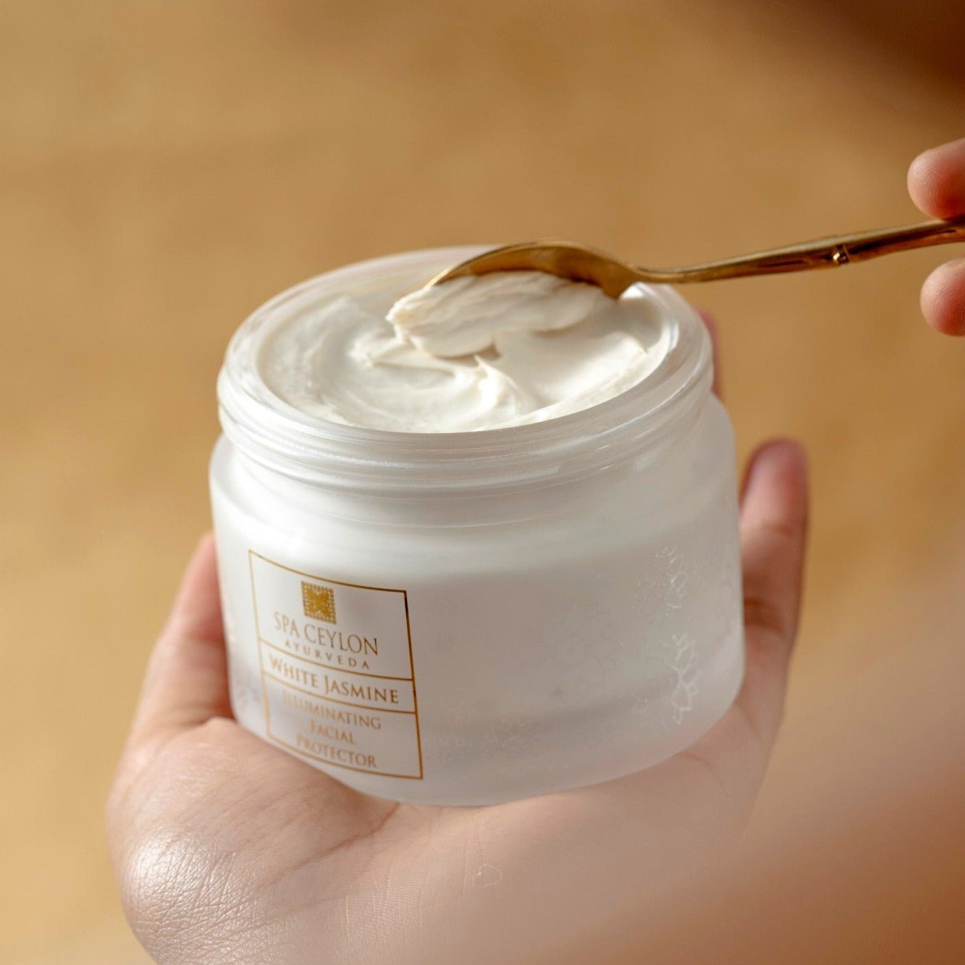 White Jasmine - Illuminating Facial Protector 100g - Spa Ceylon UK
